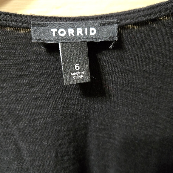 Torrid Open Front Floral Black Cardigan Plus Size GUC Size: 6X - Picture 2 of 6